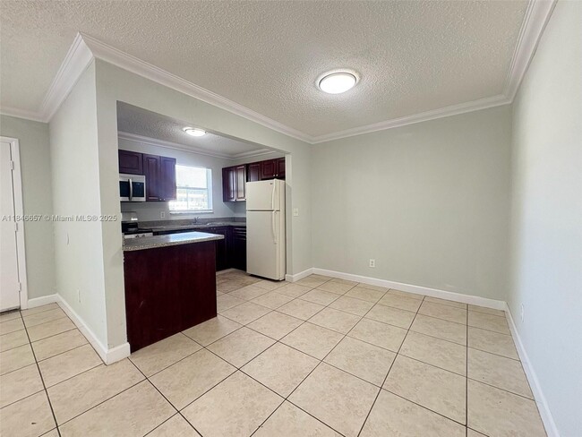 Foto del edificio - 400 NW 65th Ave