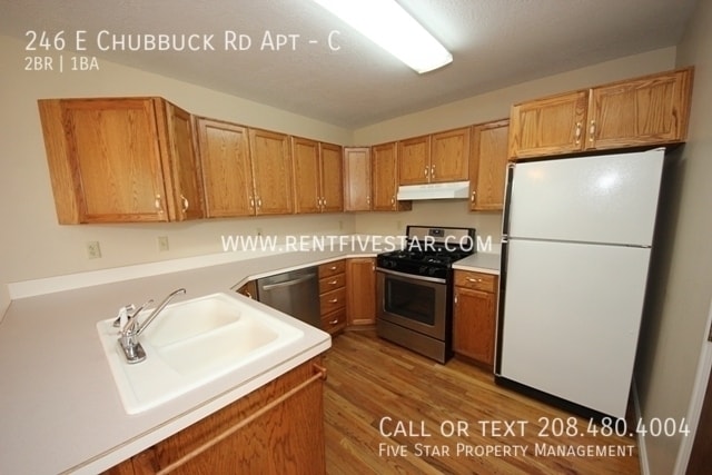 Foto del edificio - 246 E Chubbuck Rd