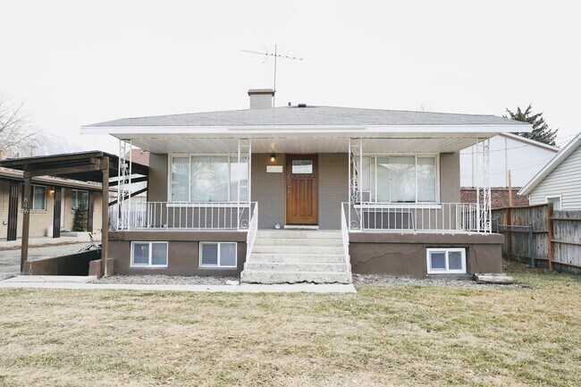 Building Photo - 846 N 600 W