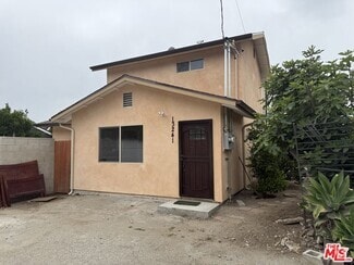 Building Photo - 5103 Longridge Ave