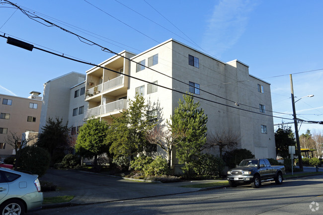 Foto del edificio - Lakeview Court Apartments