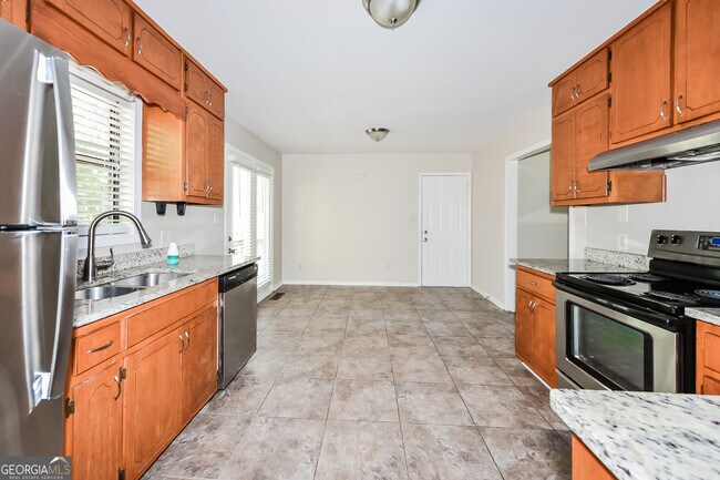 Foto del edificio - 208 Wildwood Dr