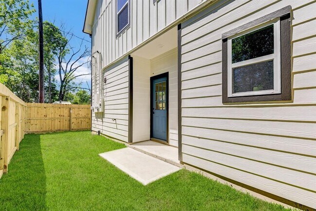 Foto del edificio - 8404 Tate St