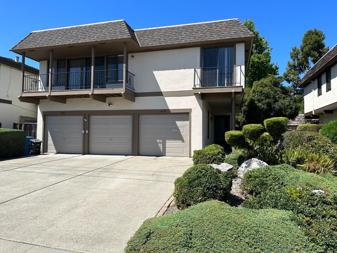 1670 Kansas St, Redwood City, CA 94061 Townhome Rentals in Redwood