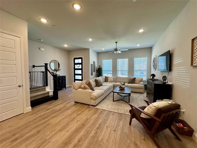 Foto del edificio - 301 Colusa Dr