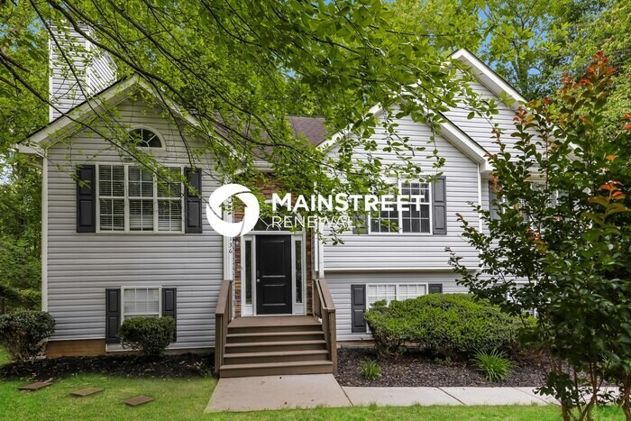 Primary Photo - 5 Bedroom Pet-Friendly Home in McDonough, ...