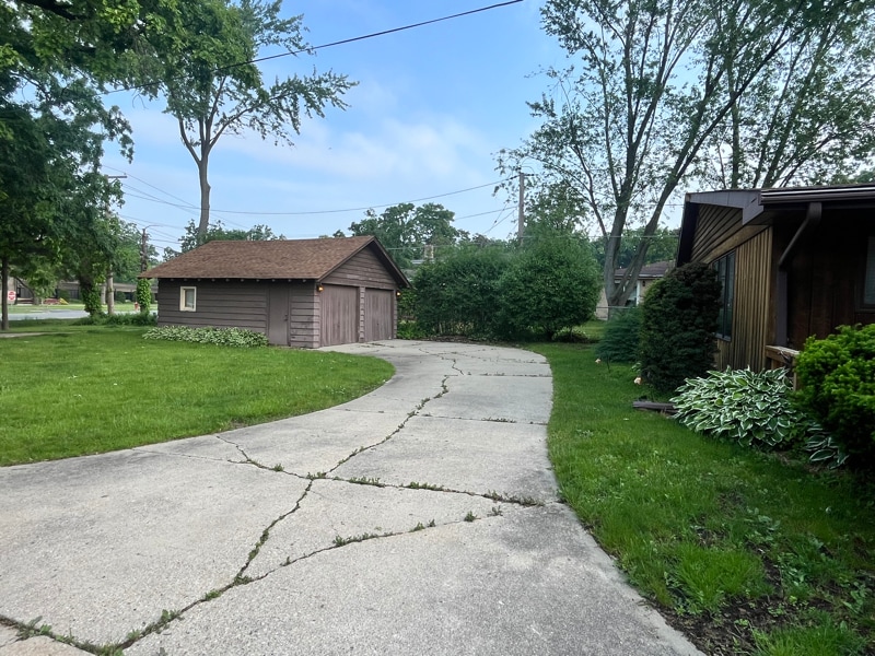 Building Photo - 203 S Wood Dale Rd