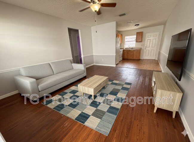 Building Photo - 8145 Cheryl Ann Ln