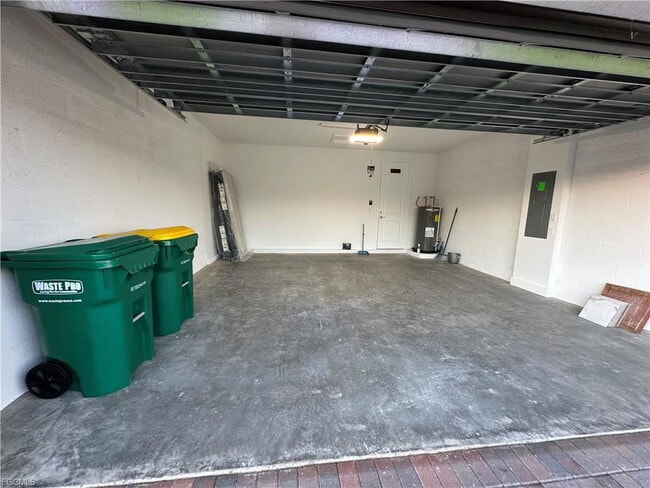 Building Photo - 5139 Nevola Ave