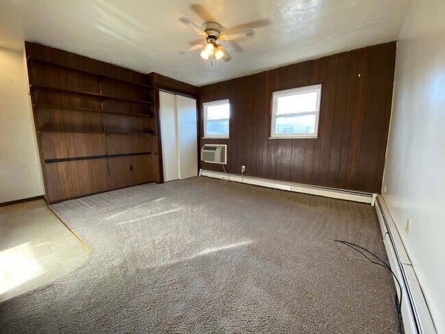 Foto del edificio - Super Studio Apartment close to Pitt! Great Deal! Call Today!