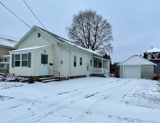 Building Photo - 102 Clifton Ave