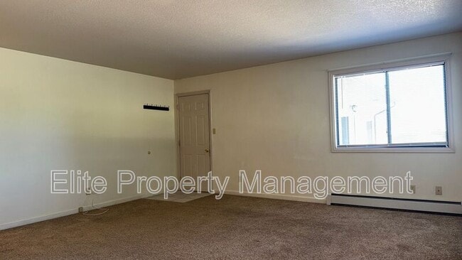 Building Photo - 210 E Palmer Lake Dr