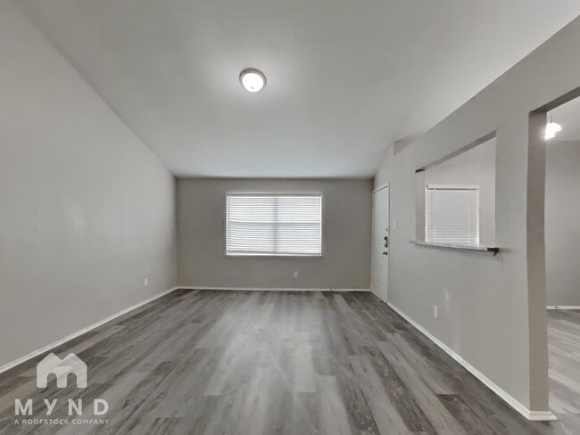 Foto del edificio - 4220 Caldwell Ave