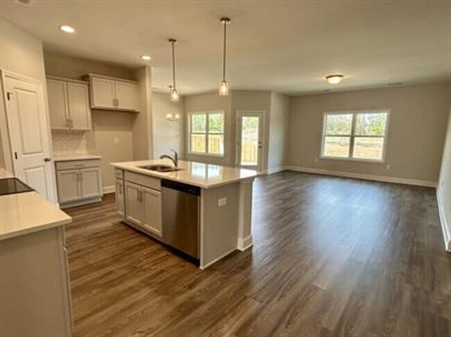 Building Photo - Relax & Unwind in This Peaceful 4 Bedroom ...