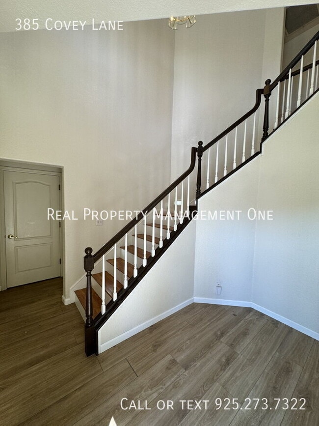 Building Photo - 385 Covey Ln