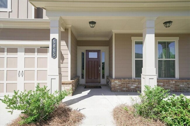 Building Photo - 5865 Stargazer Way