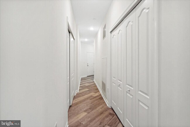 Foto del edificio - 276 Carson Terrace