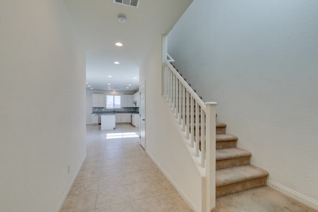 Foto del edificio - 6442 Kobe Knoll Ct