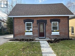 Building Photo - 269 Moffat St