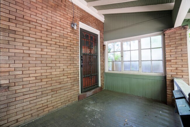 Foto del edificio - Monroe Duplex