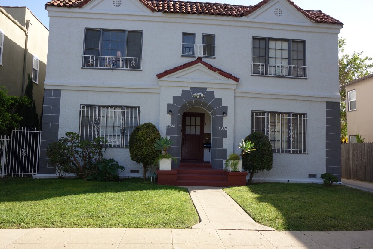 Primary Photo - 8550 Alcott St