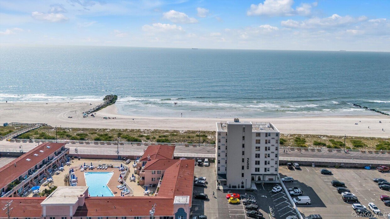 Foto del edificio - 250 Shore Rd