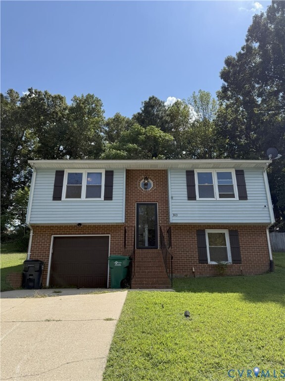 Building Photo - 303 Bull Run Dr