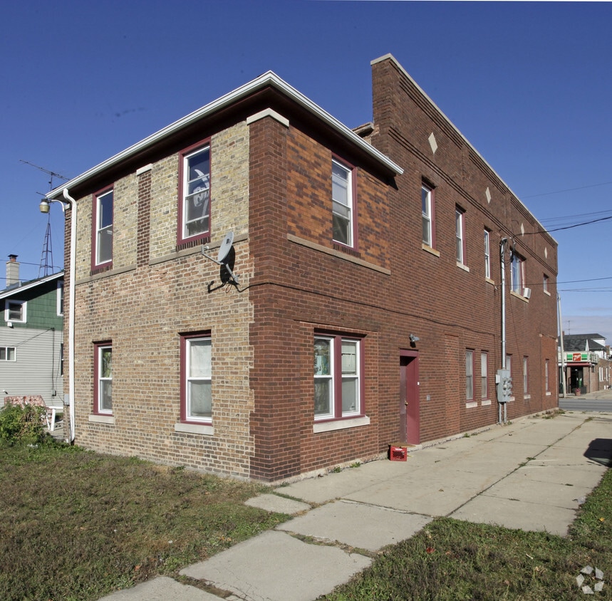 Building Photo - 2301 52nd St