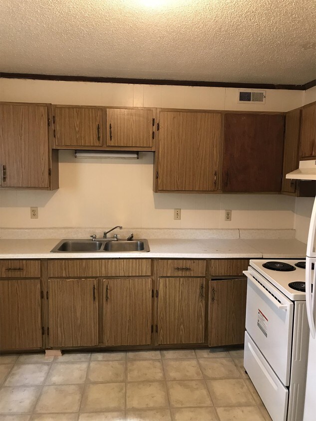 Foto principal - 705 Malibu Dr
