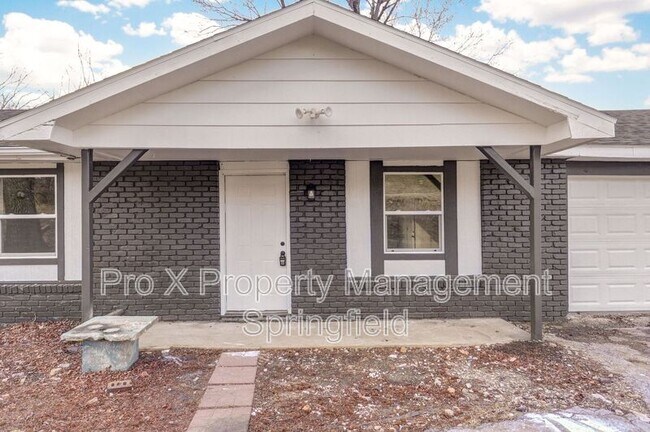 Building Photo - 1717 N 16th St