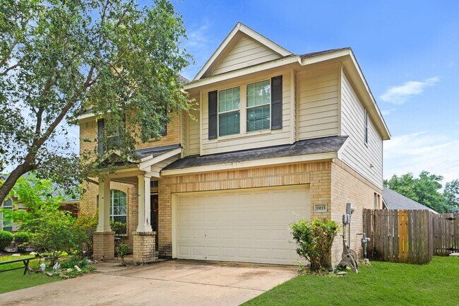 Foto del edificio - 19115 Golden Heath Ln