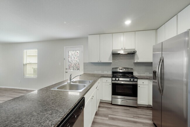 Building Photo - 4754 Republic View