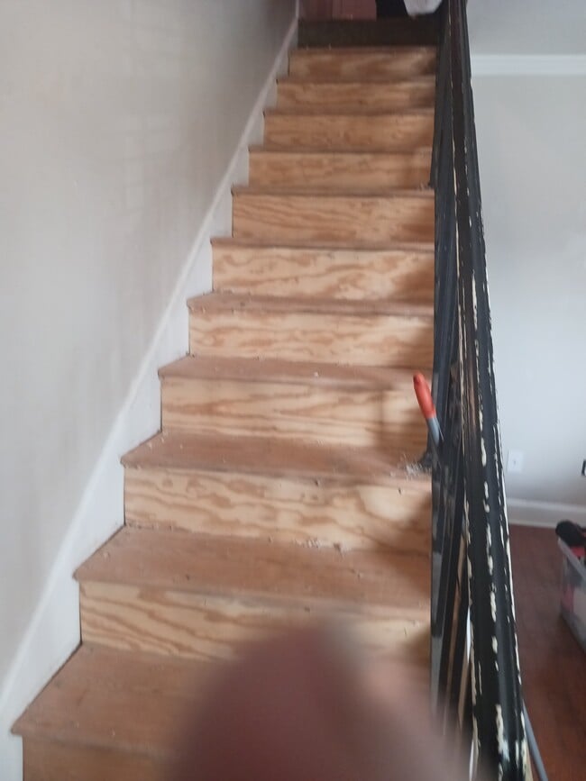 Building Photo - 8 Villa Ct SE