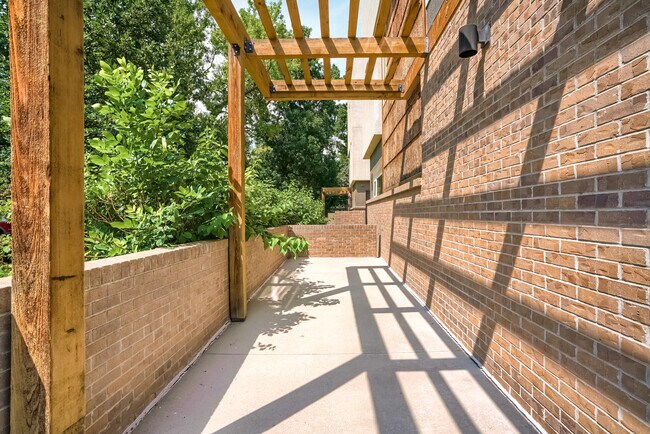 Building Photo - 1614 N Gilpin St