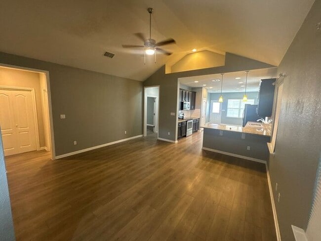 Building Photo - 722 Coconut Grove St