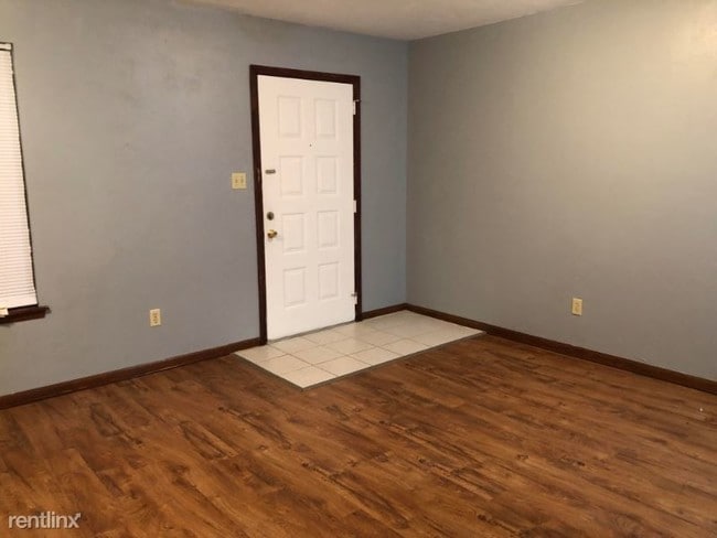 Building Photo - 432 Teal Ln
