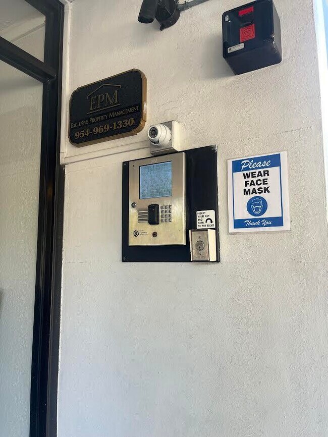 Foto del edificio - 2900 N Course Dr