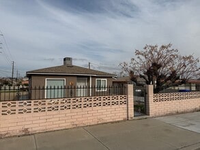 Building Photo - 711 Windy Pass