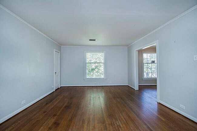 Building Photo - 1843 Branard St