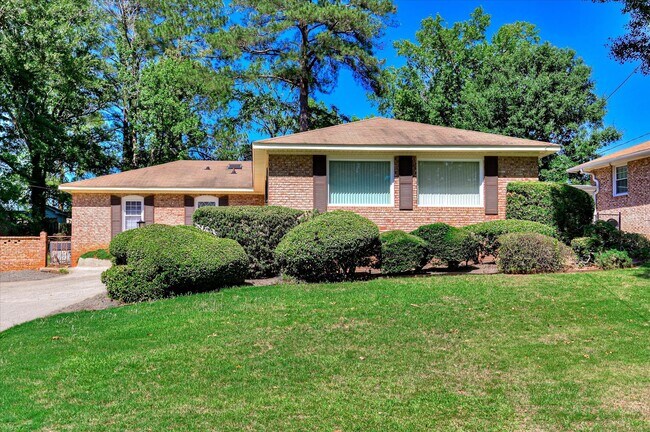 Building Photo - 2705 Bolling Rd