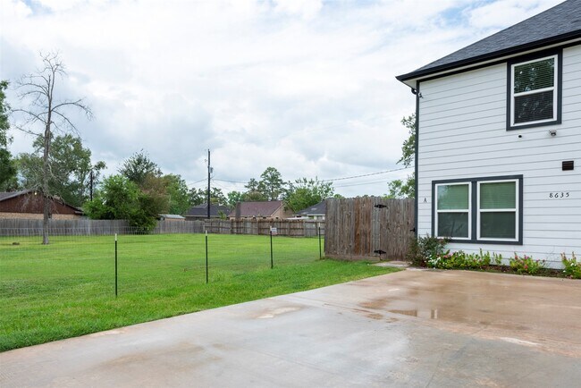 Foto del edificio - 8635 Sunderland Rd
