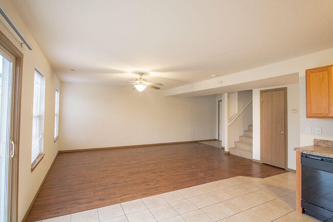 Foto del edificio - 5303 Silver Mill Dr