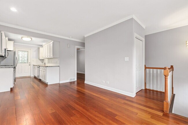 Building Photo - 708 Rogers St