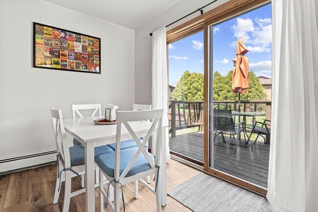 Building Photo - 1771 Alexandra Ct