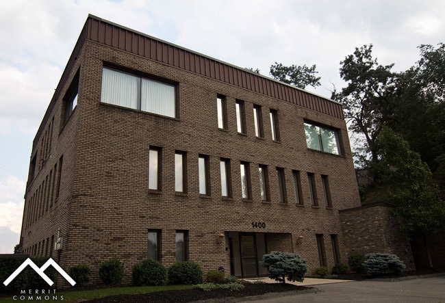 Building Photo - Merrit Commons