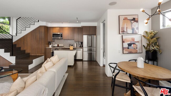 Foto del edificio - 705 Sunset Ave