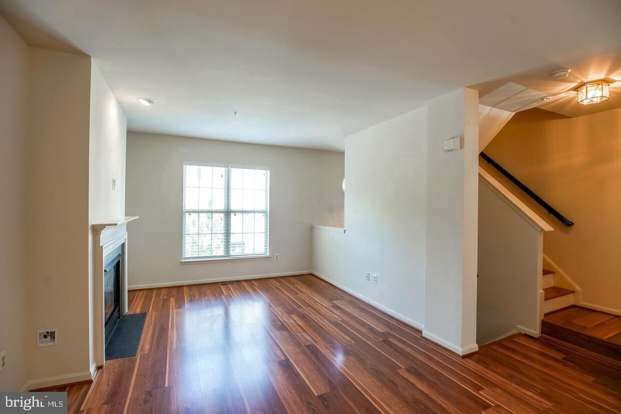 Primary Photo - 12137 Amber Ridge Cir