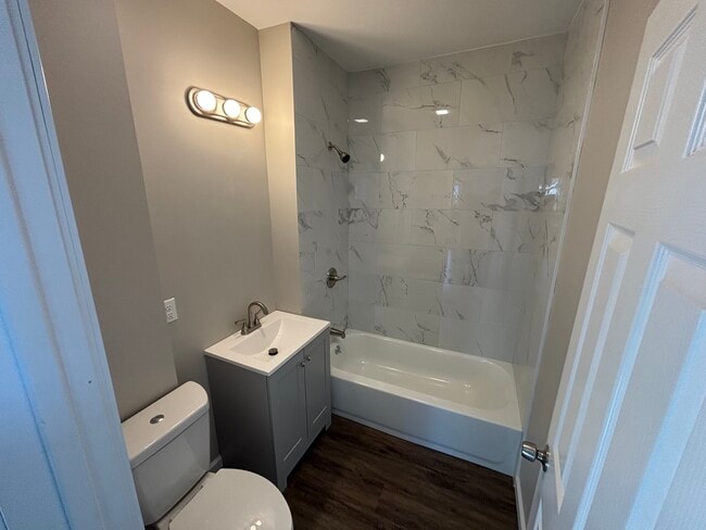 Building Photo - 3 Margaret St