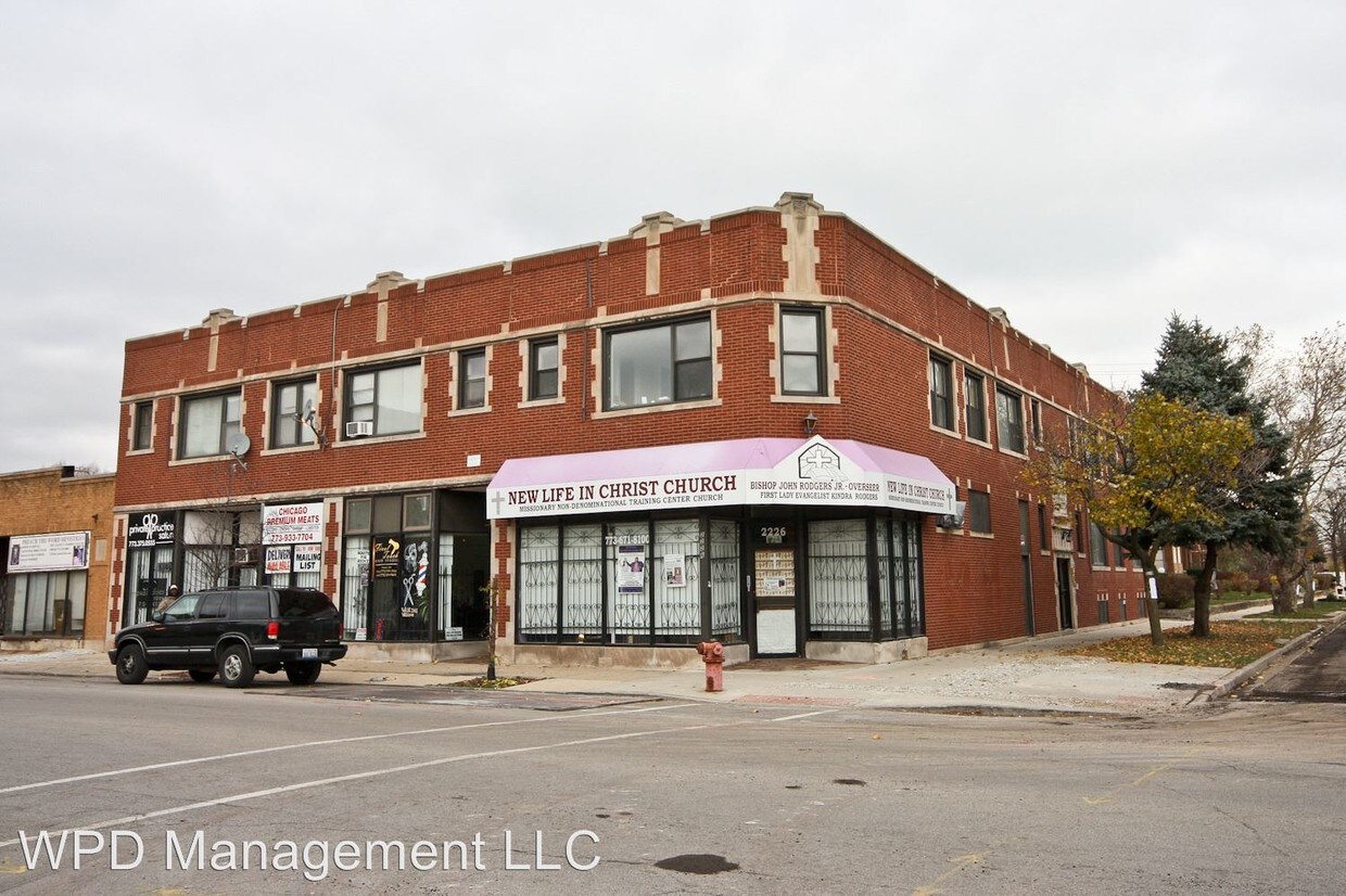 Primary Photo - 2220-2226 E 75th St