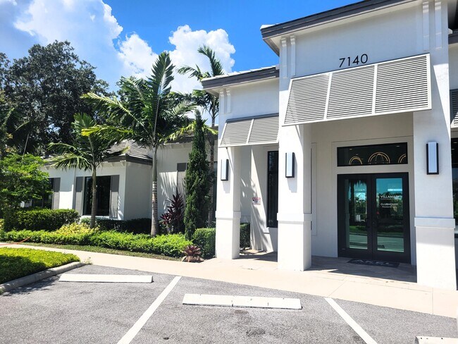 Building Photo - 7157 Villamar Way